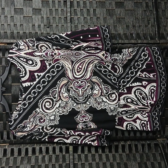 White House Black Market Tops - White House Black Market Black and Cream Patterned Blouse Tunic WMs    SZ M